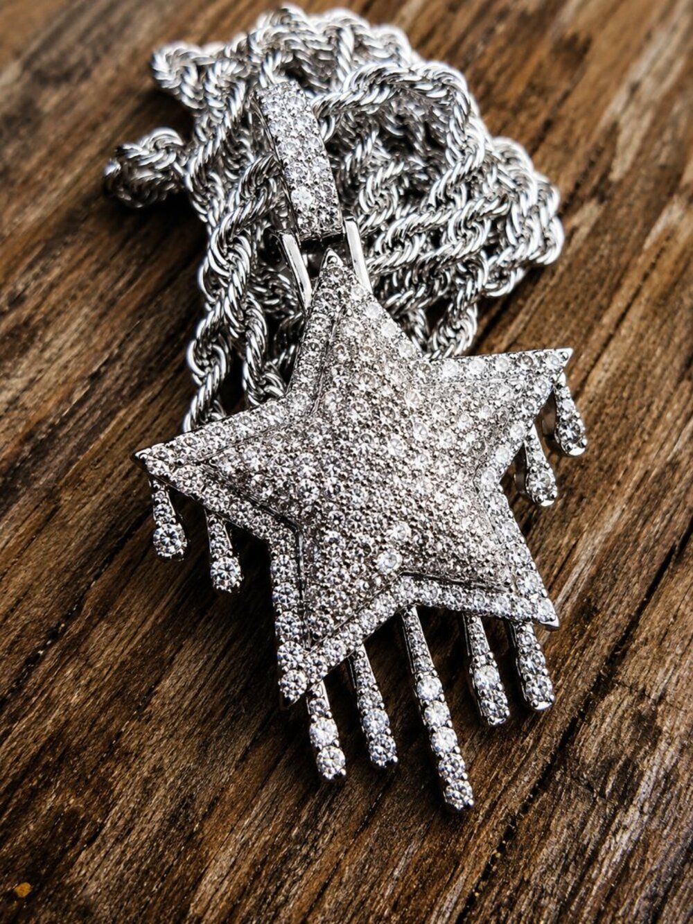 Silver Iced Out Drip Star Necklace - Picture 4 of 4
